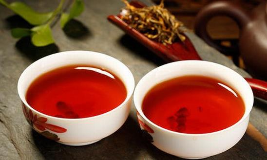 如何欣赏茶汤色？品茶，这一步不容错过