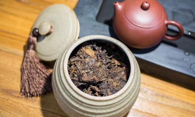 怎么喝懂普洱熟茶的“香甜醇厚滑”