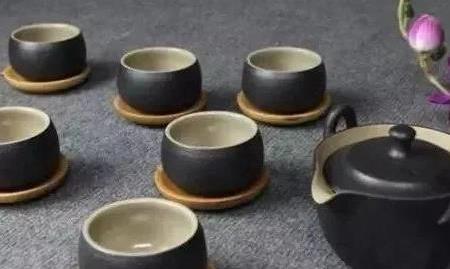 陶瓷和紫砂哪个更好?