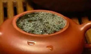 冲泡茶叶时泛起的泡泡对人体有害？真相在这！