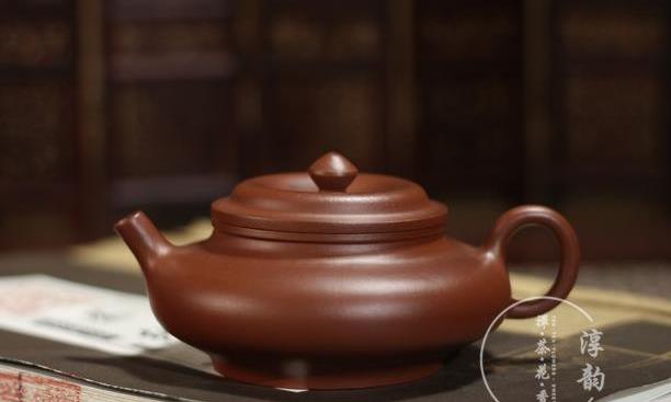 新式虚扁紫砂壶:我很胖,但我很温柔!
