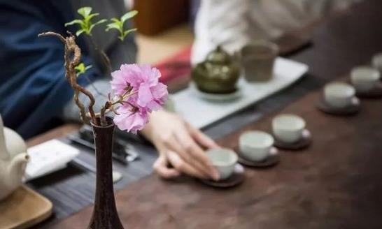 【茶与艺术】茶与花的因缘