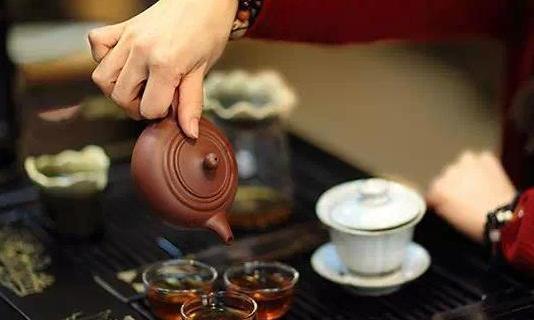 新买的紫砂壶应当如何保养,才能最快包浆?