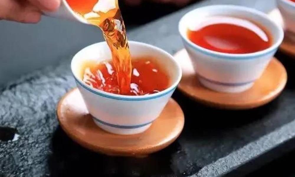 原来，茶叶带“酸”是这样造成的