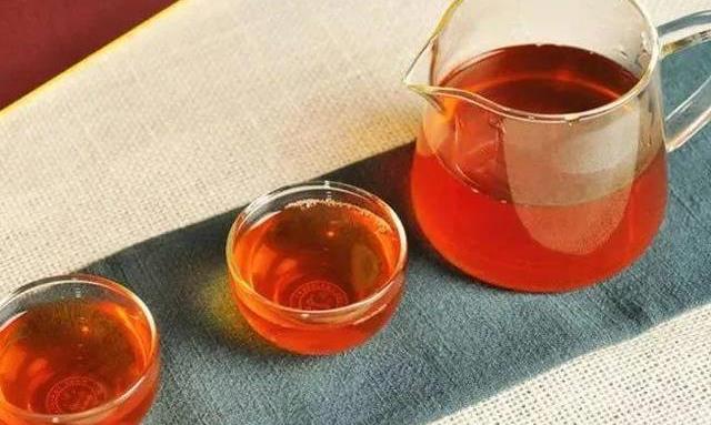 黑茶与其他茶叶有何不同？