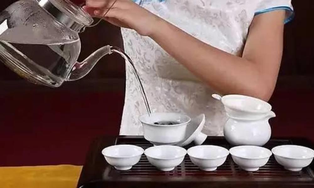 掌握这些泡茶注水方式，让茶汤更好喝