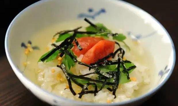 夏天 ，是时候吃一碗茶泡饭了