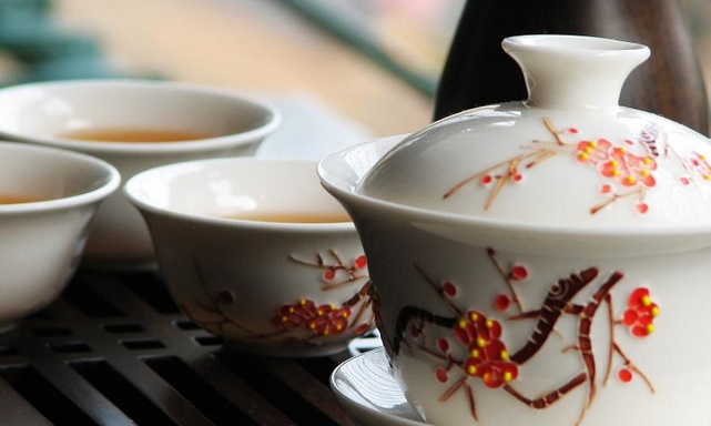 中国人品茶与法国人品酒,有你想象不到浪漫精致!