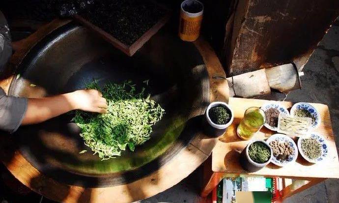 茶不欺人:不借外力,自有真味