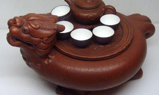 水为茶之母，器为茶之父