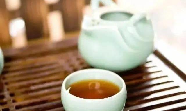 为什么过年要喝红茶?