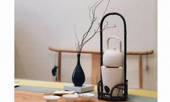 茶道之花:游走于茶道技巧之外的重要角色