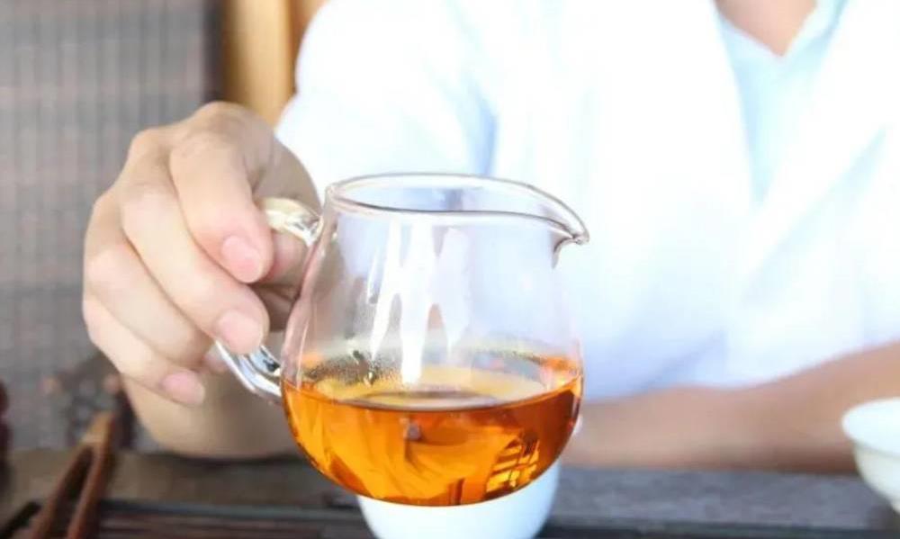 器为茶之父:且将新火试新茶