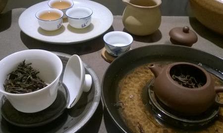紫砂壶和盖碗泡茶，为什么味道不一样！