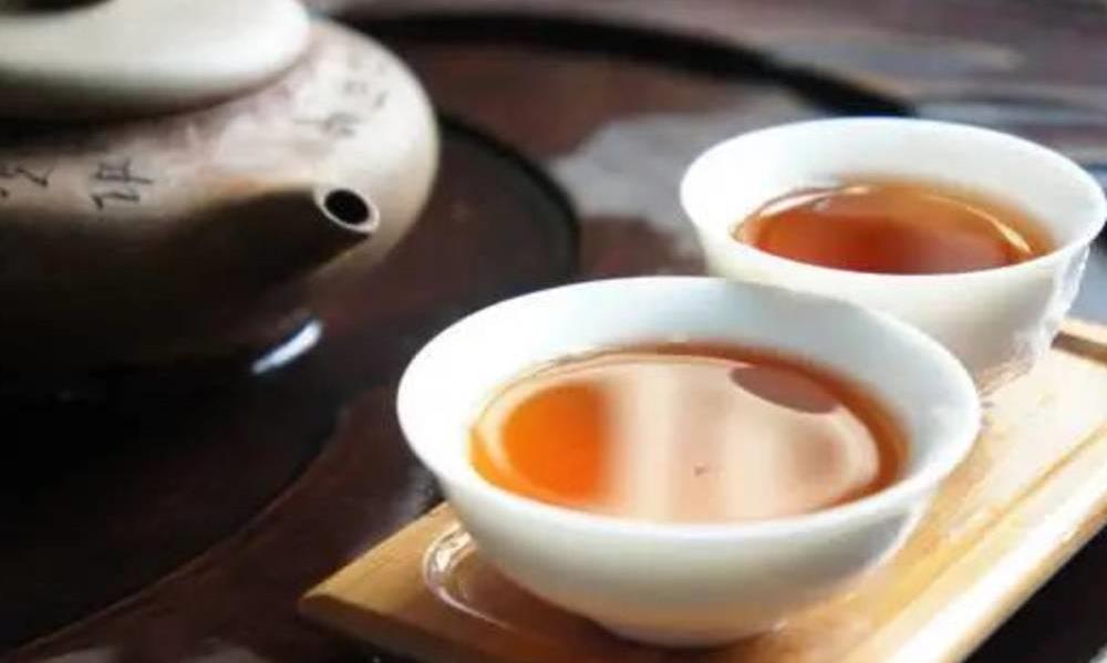 泡出来的茶有水味是什么原因？