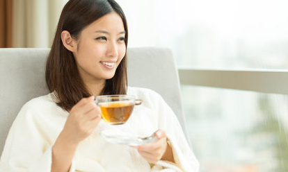 除了上班族之外，这些人也要多喝茶