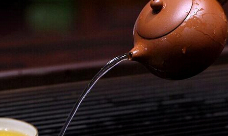 热茶？温茶？凉茶？哪一杯才是好茶？