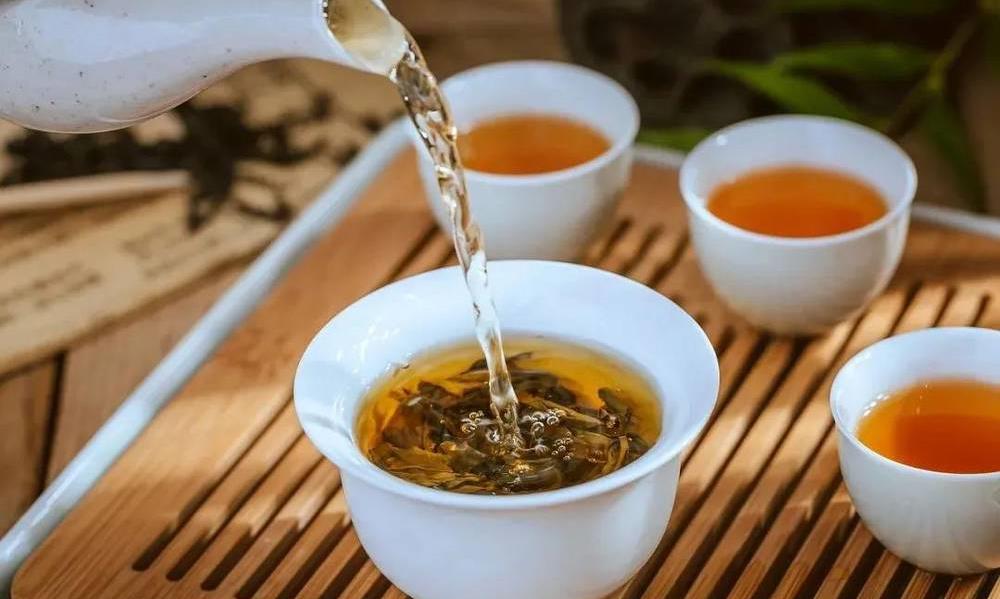 白茶护肝，红茶暖脾，三张喝茶体质表，太有用了！