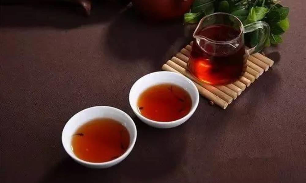 普洱熟茶，到底藏几年好喝？