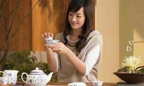 名茶与民茶，哪一杯最有滋味?