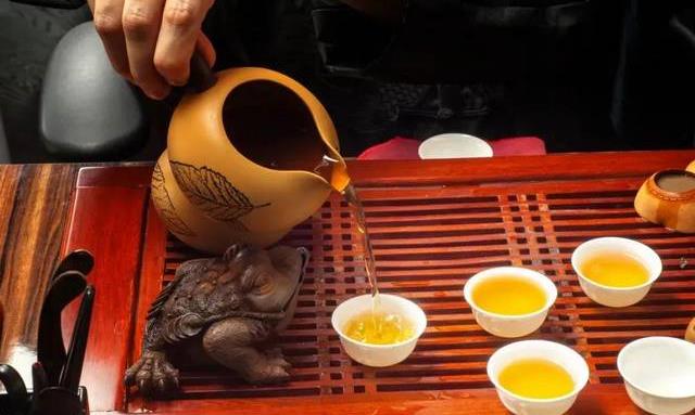 八首中国最美茶诗,满满茶香飘溢