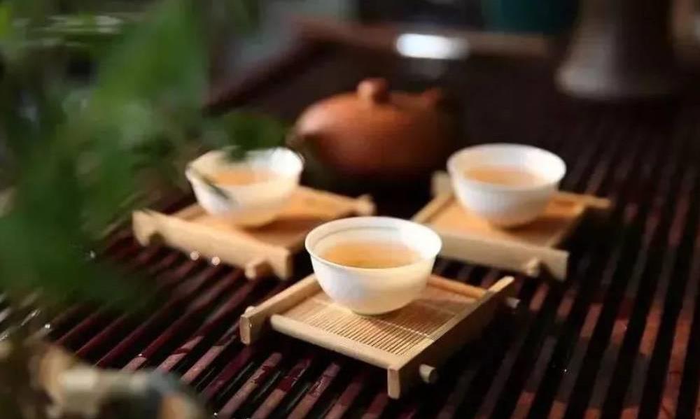 茶不能久泡，但可以煮，告诉你这是为什么