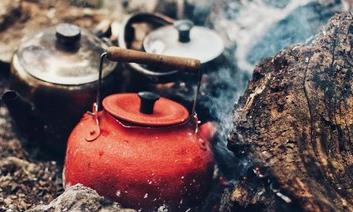 再忙的日子,再难的时光,抽点时间吃茶去!