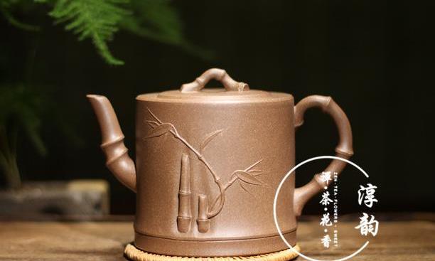 千磨万击还坚劲，任尔东西南北风