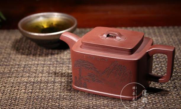 四方集露紫砂壶：刚柔并济四方壶，古朴素雅淡如茶