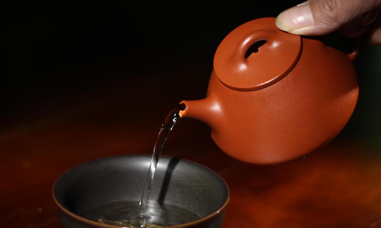紫砂壶泡茶的水温问题,你是否还在用开水?