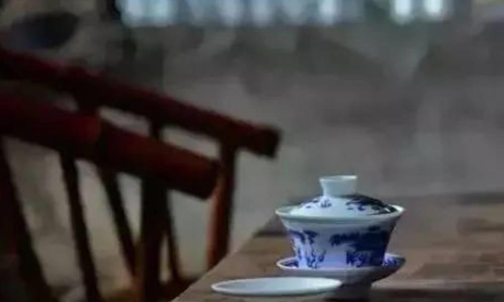 秋冬之际，喝哪些茶比较适合？