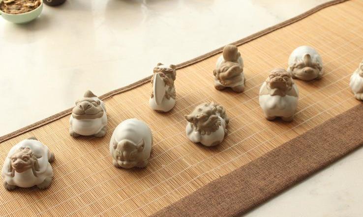 茶宠有的能变色,有的能喷水,原理何在?