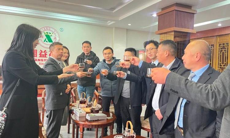 阿联酋中国农产品协会、迪拜(中国)农产品交易中心代表团莅临公司
