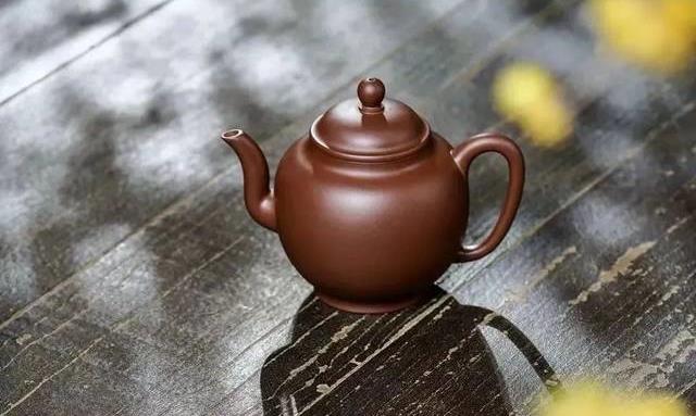 不须言和语,花间一壶茶!