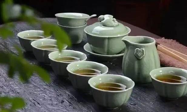 把茶喝简单是享受，把茶喝复杂是商品