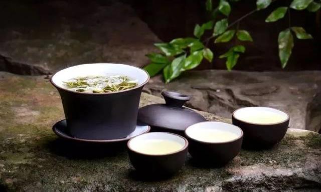 茶,从来就不争,不理,不解释