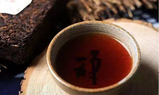 一杯茶里，藏着人生六味