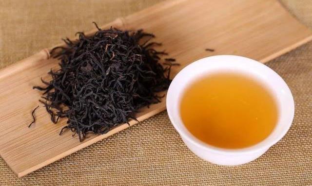 一口吸尽西江水,一碗茶里的禅意世界