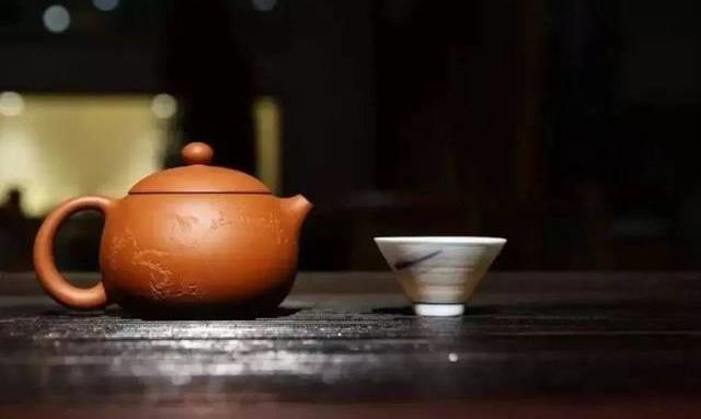 人生似盏茶,有苦痛才有馨香