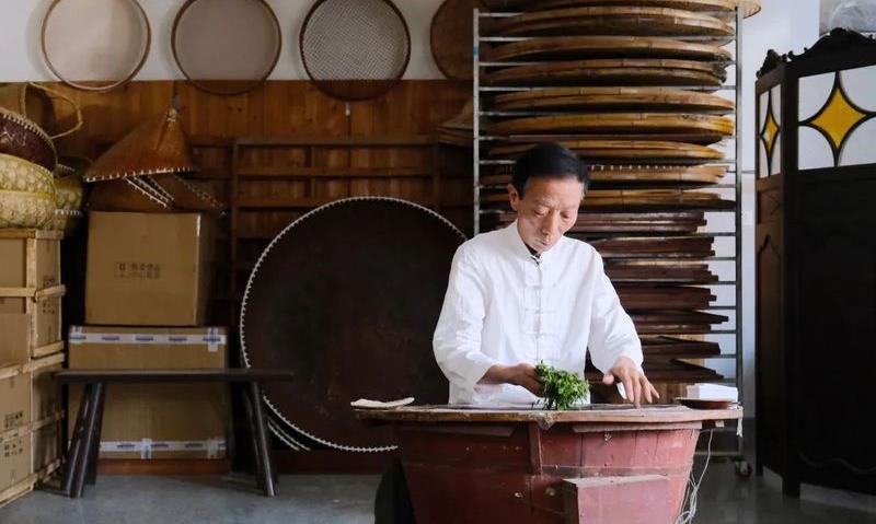 樊生华:49年的坚守与传承 只为那锅最正宗的西湖龙井香