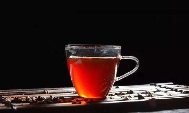 初学者，如何品鉴普洱茶？