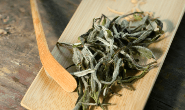 白茶好，好就好在白毫上！