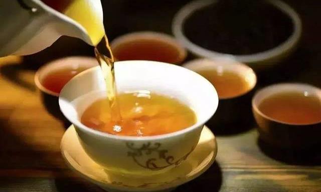 温杯烫壶，只为喝到一杯好茶