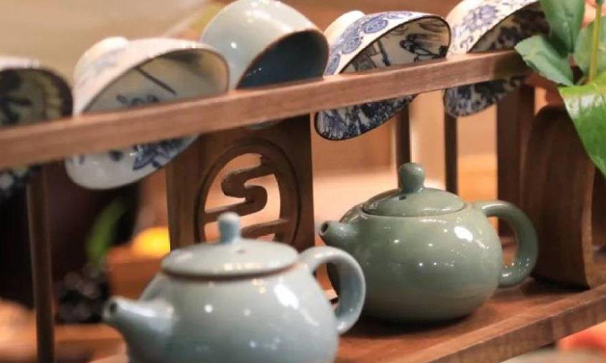 盖碗、紫砂壶、玻璃茶具……家庭常用器具应该这样清洗养护！