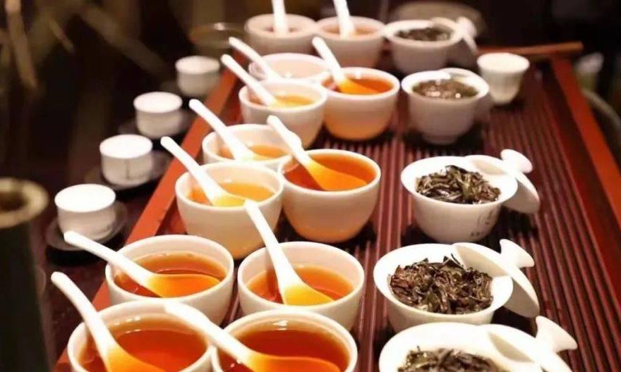 色、香、味、醇、鲜、滑，武夷岩茶的6大魅力