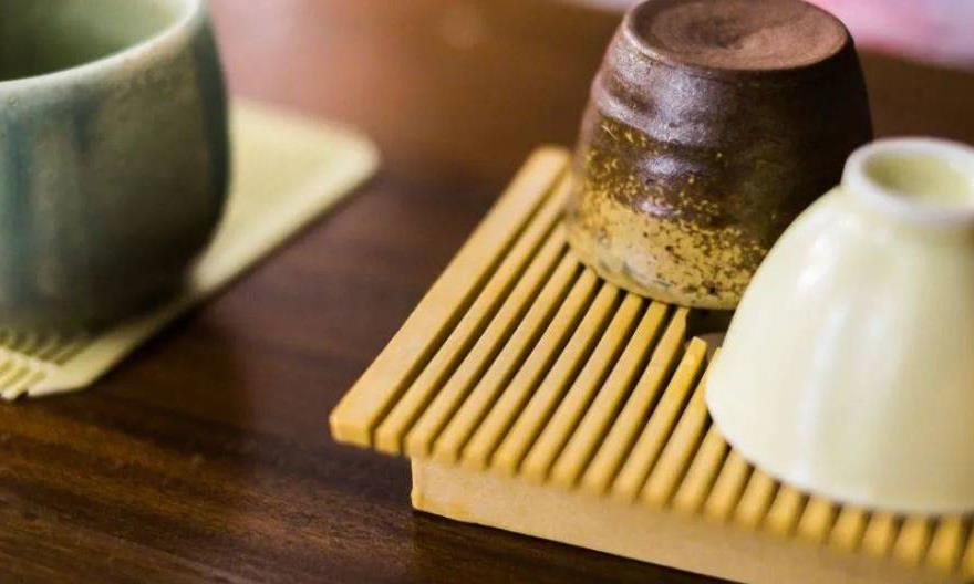 且敬往事一杯茶