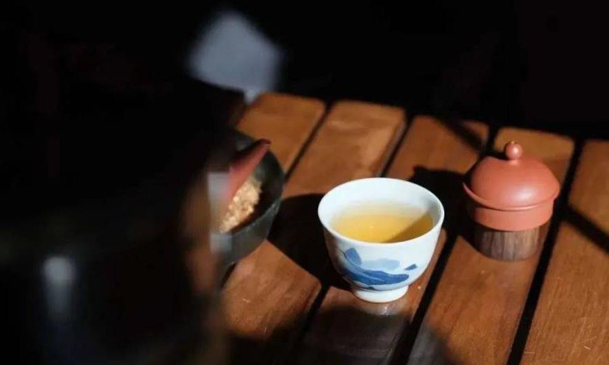 普洱茶陈化过程中的注意事项