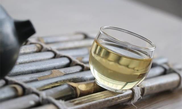 如何区分茶汤的“浓淡度”和“饱满度”？