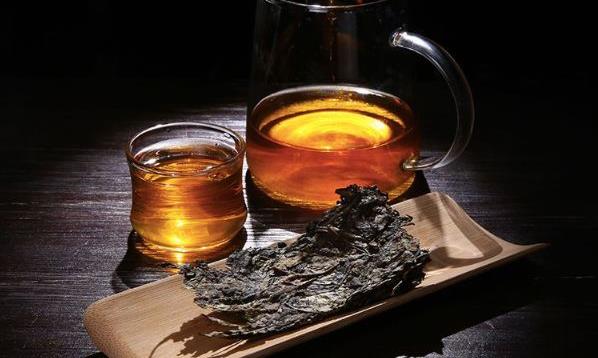 常喝安化黑茶有哪些好处？