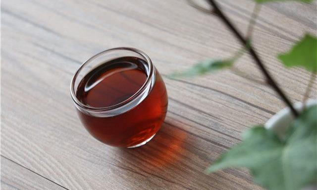 女性如何喝茶更养生